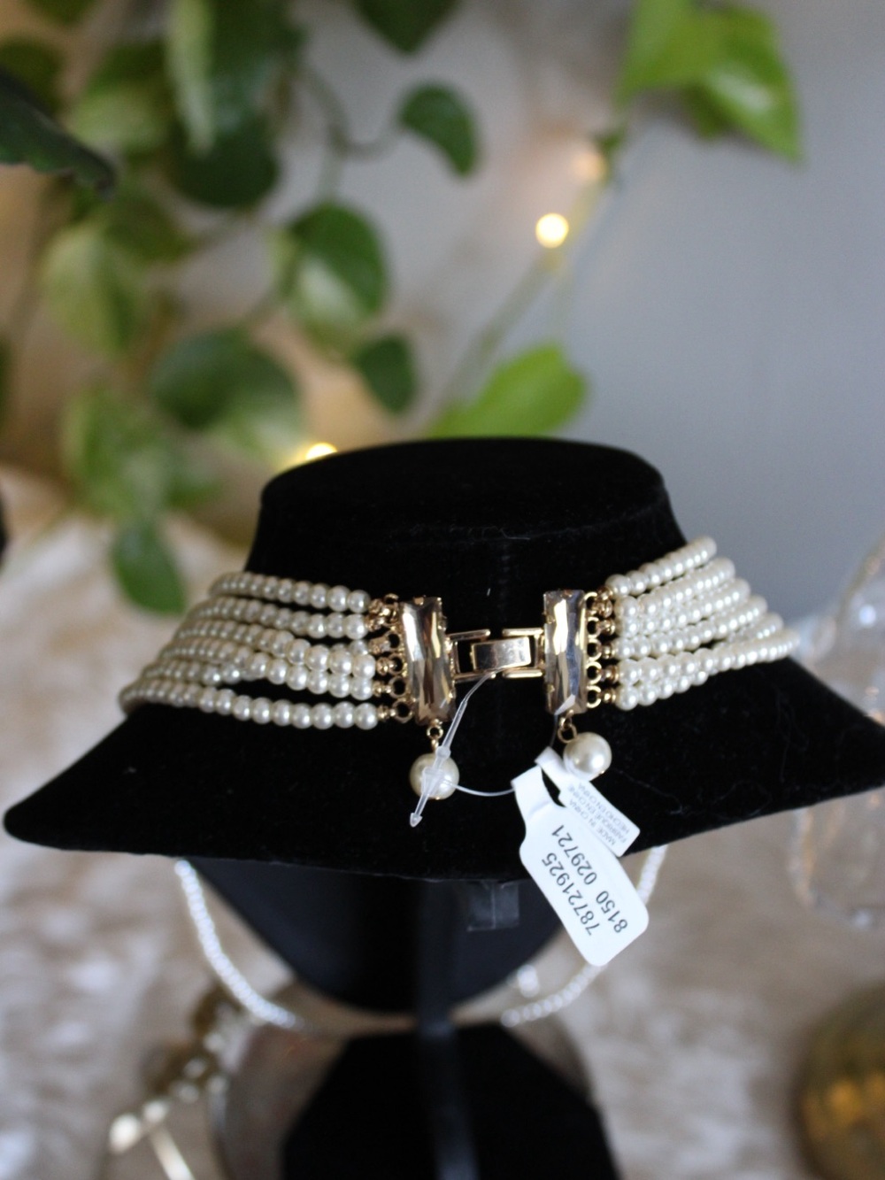 Anthropologie Multi-Strand Faux Pearl Statement Necklace NWT - Picture 5 of 15